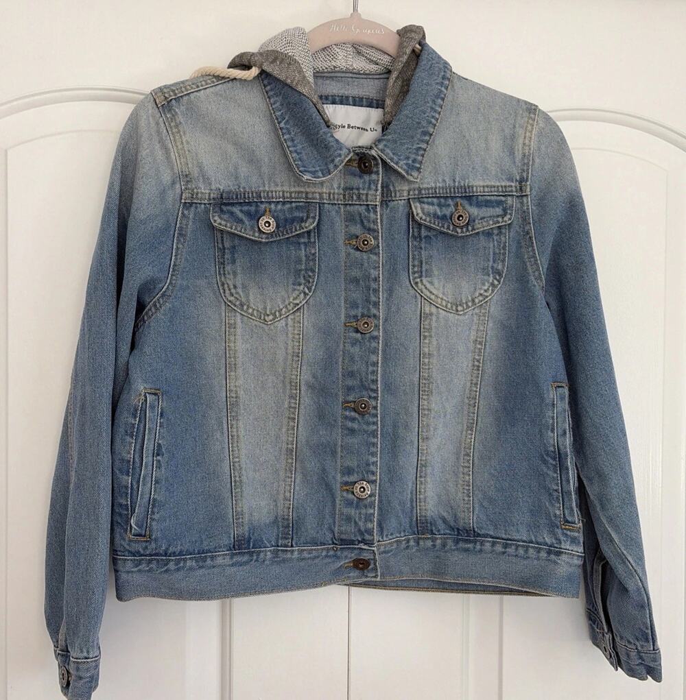 Womens Denim Jacket Large Hooded Jean Jacket Blue Cotton Hoodie Layered NWT